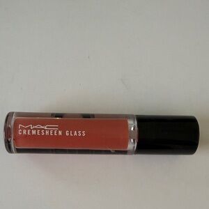 MAC Cosmetics Cremesheen Glass Lip Gloss - “Geo-pink” coral